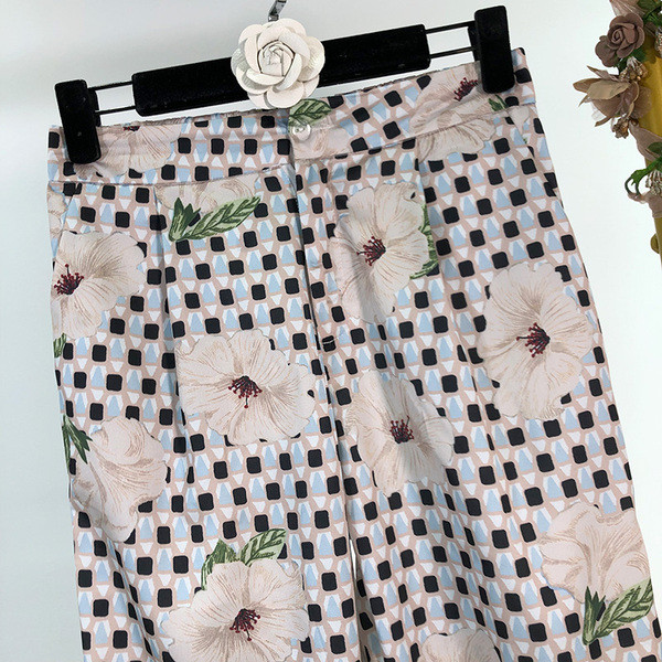 Pantaloni de dama cu talie inalta - model drept