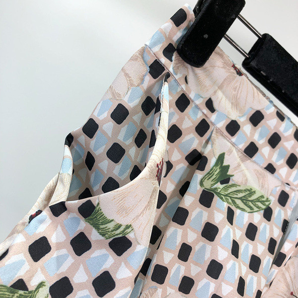 Pantaloni de dama cu talie inalta - model drept