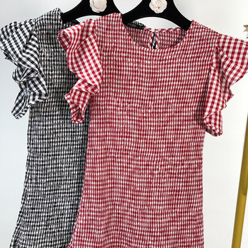 Rochie scurtă în carouri cu mâneci lotus