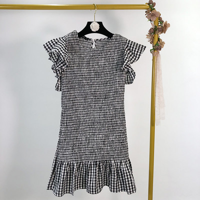 Rochie scurtă în carouri cu mâneci lotus