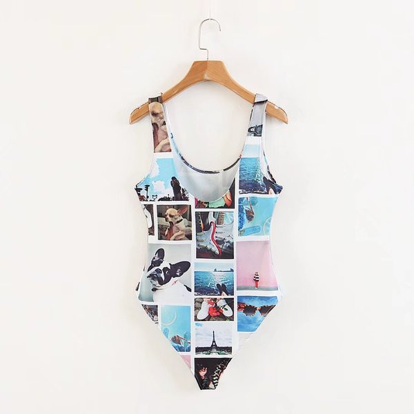 Teljes női fürdőruha széles pántokkal, színes mintával