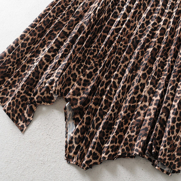 Fusta de dama asimetrica cu model animal