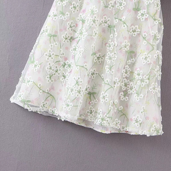 Rochie de dama model nou cu motive florale - culoare alba