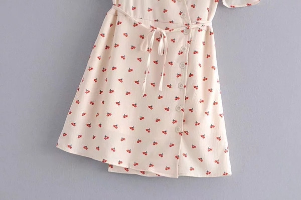 Rochie de dama actuala cu maneci 3/4 si model