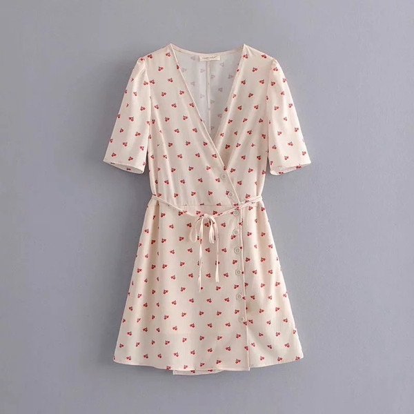 Rochie de dama actuala cu maneci 3/4 si model