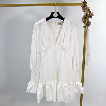 Rochie de damă cu decolteu în V adânc și mâneci lungi