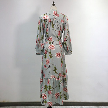 Rochie de damă cu decolteu în V adânc și mâneci lungi cu model floral