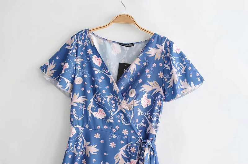 Rochie de dama cu model colorat si maneci scurte