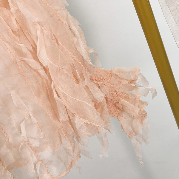 Bluză de damă modernă din tul cu decolteu oval