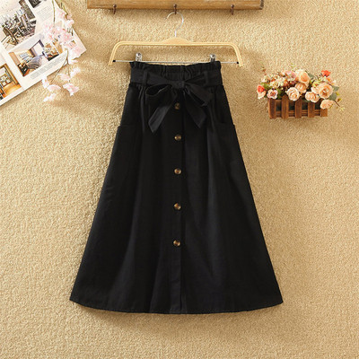 Fusta de dama actuala in mai multe culori cu nasturi