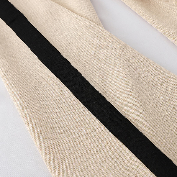 Stílusos női vékony kötés bézs és fekete színben