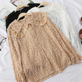 Cămașă de damă din dantelă cu nasturi în negru, alb și bej