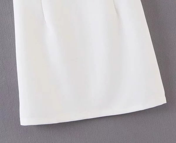 Rochie modernă pentru femei - albă cu cravate