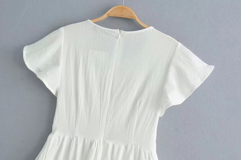 Rochie de dama cu maneca scurta - model larg in culoarea alba