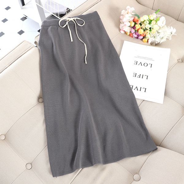 Set casual dama care include o bluza si o fusta lunga in doua culori