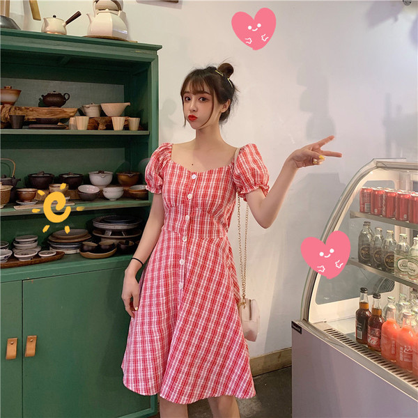 Női alkalmi kockás ruha - kivágott modell