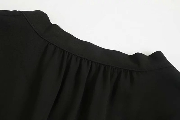 Cămașă de damă actuală cu mânecă lungă - culoare neagră