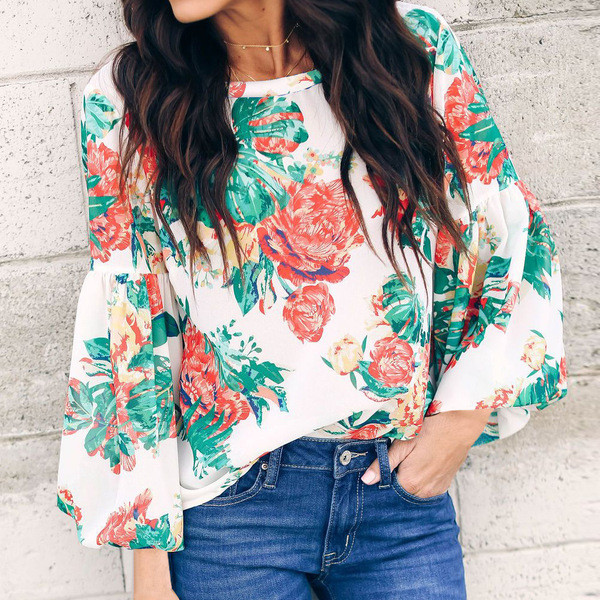 Bluză de damă modernă cu mâneci lungi și decolteu O cu model floral