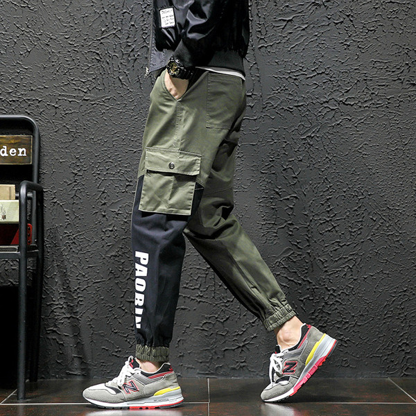 Pantaloni bărbați la modă în două culori cu inscripție