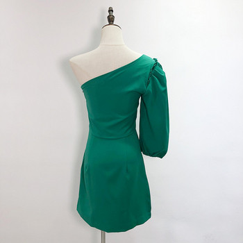 Rochie de dama de actualitate cu umar gol de culoare verde