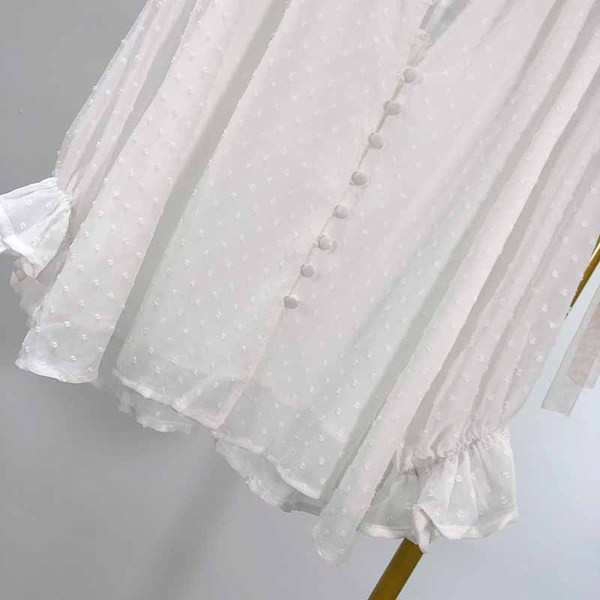 Cămașă de damă modernă din tul de culoare albă