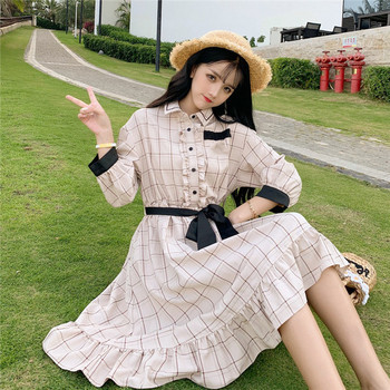 Rochie de dama moderna in carouri - model decupat