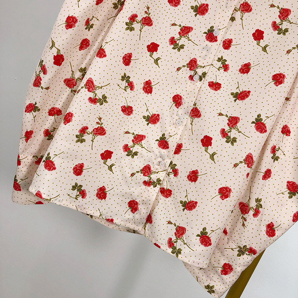 Cămașă de damă cu guler clasic în roz și model cu model