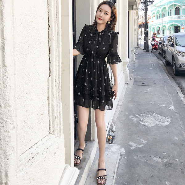 Rochie moderna de dama cu model floral in negru cu maneci 3/4