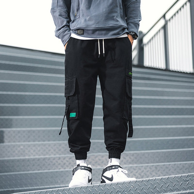 Pantaloni casual barbatesti in trei culori cu buzunare si cravate