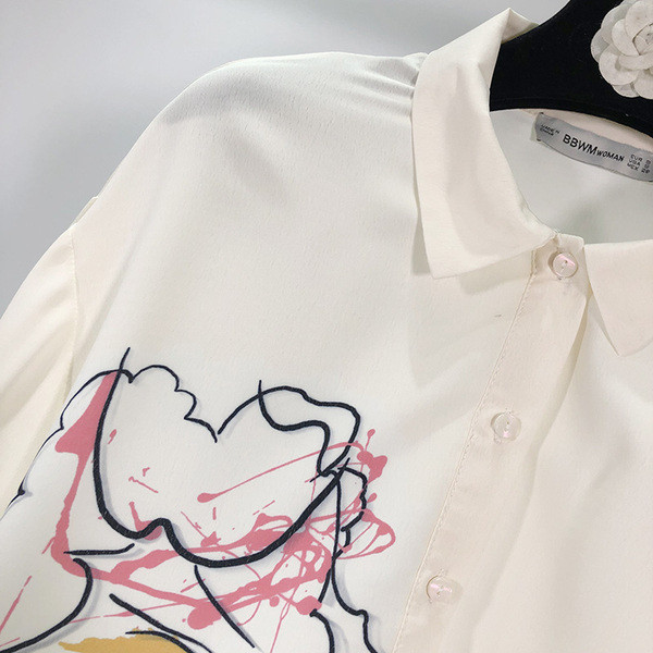 Cămașă de damă cu mânecă lungă, albă, cu aplicație