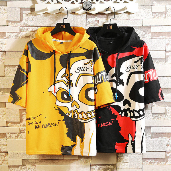 Tricou barbatesc in doua culori cu aplicatie si gluga