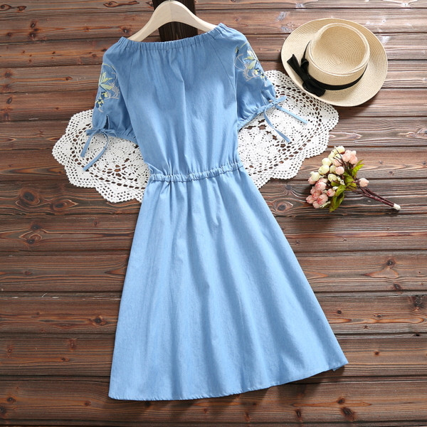 Rochie casual de dama in albastru cu maneci scurte