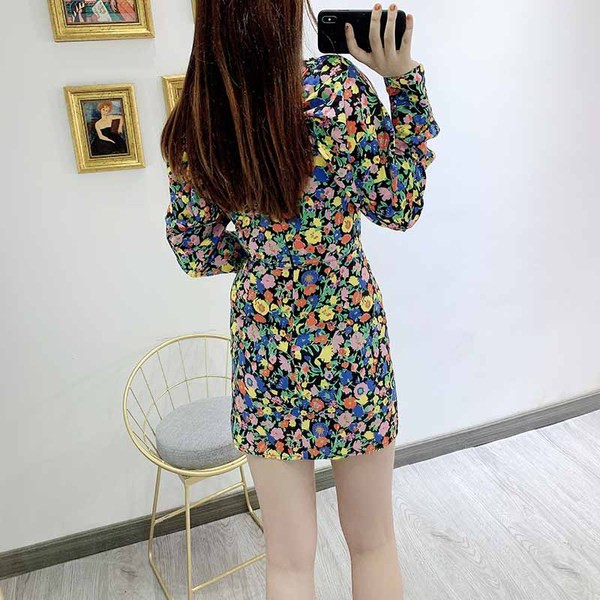 Rochie de dama cu decolteu in V si maneci lungi cu model floral