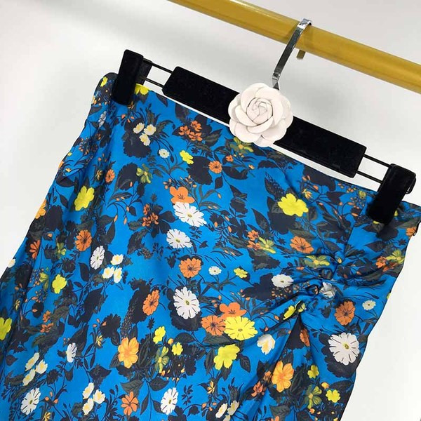 női hosszú szoknya kék színben, mintás mintával