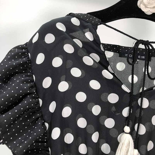 Fekete pöttyös női ruha - szabású modell