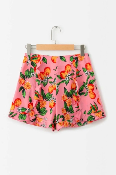 Pantaloni scurți actuali cu talie înaltă în roz cu model de culoare