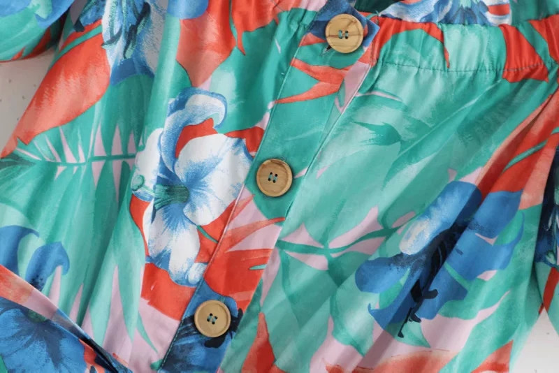 Rochie de dama cu model floral si maneci scurte