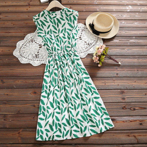 Rochie moderna de dama cu model floral si talie inalta