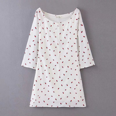 Rochie casual de dama cu decolteu O si model in alb si negru