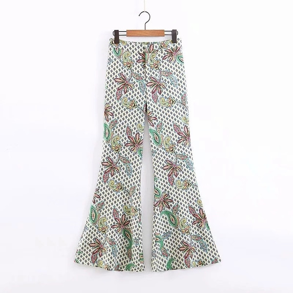 Дамски панталони с цветна апликация 