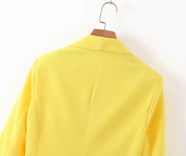 Geaca eleganta de dama cu inchidere dubla de culoare galbena