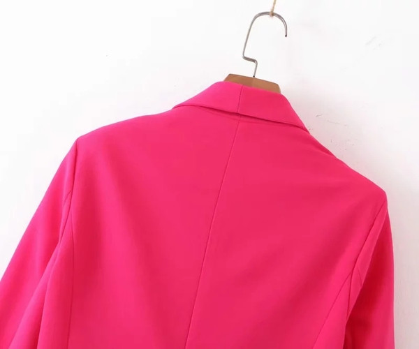 Geaca de dama actuala model lat in roz