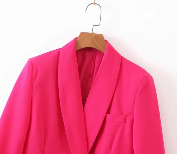 Geaca de dama actuala model lat in roz