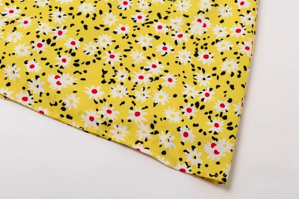 Fusta de dama modern model nou cu motive florale in galben