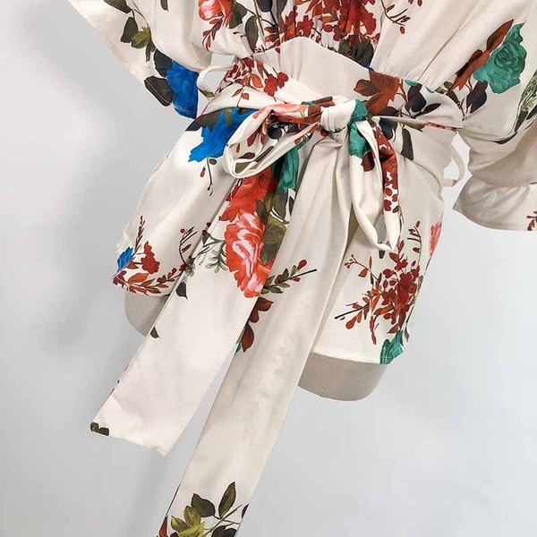 Bluza eleganta de dama cu cravate si maneci lotus