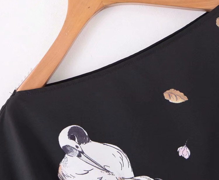 Maieu de dama de culoare neagra cu model