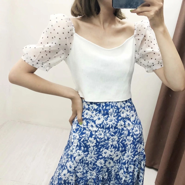 Modern női blúz tüll ujjú fehér színben