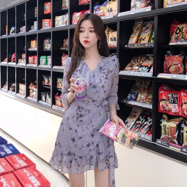 Rochie casual de dama cu model floral in mov