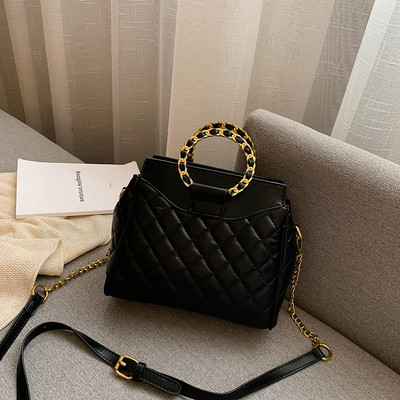 Geanta dama casual cu elemente metalice in mai multe culori