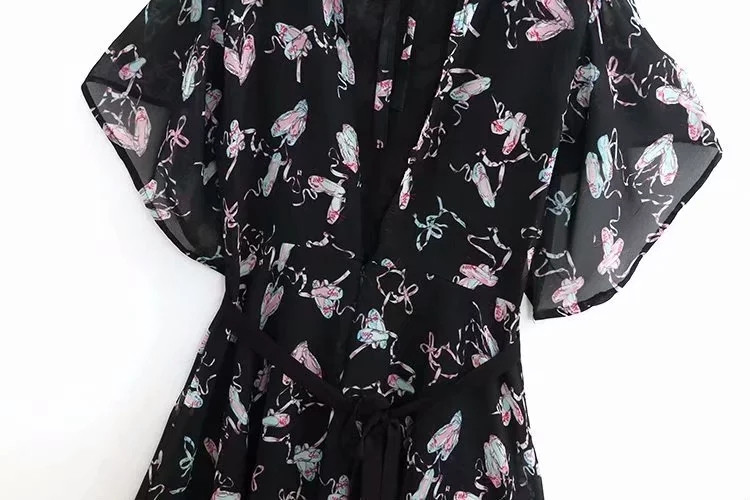 Rochie de dama cu model intr-o culoare inchisa